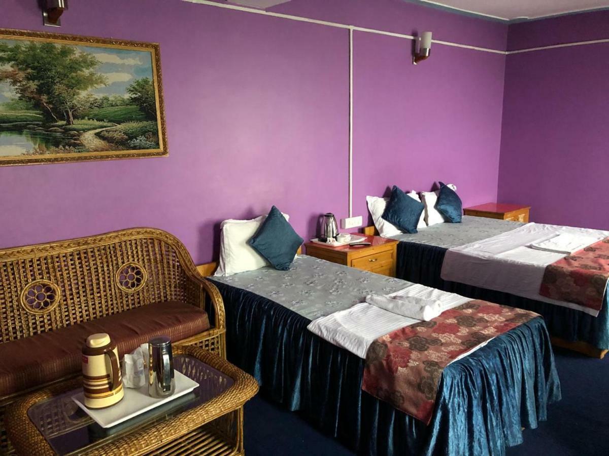 Golden Fish Hotel, Lachung Exteriör bild