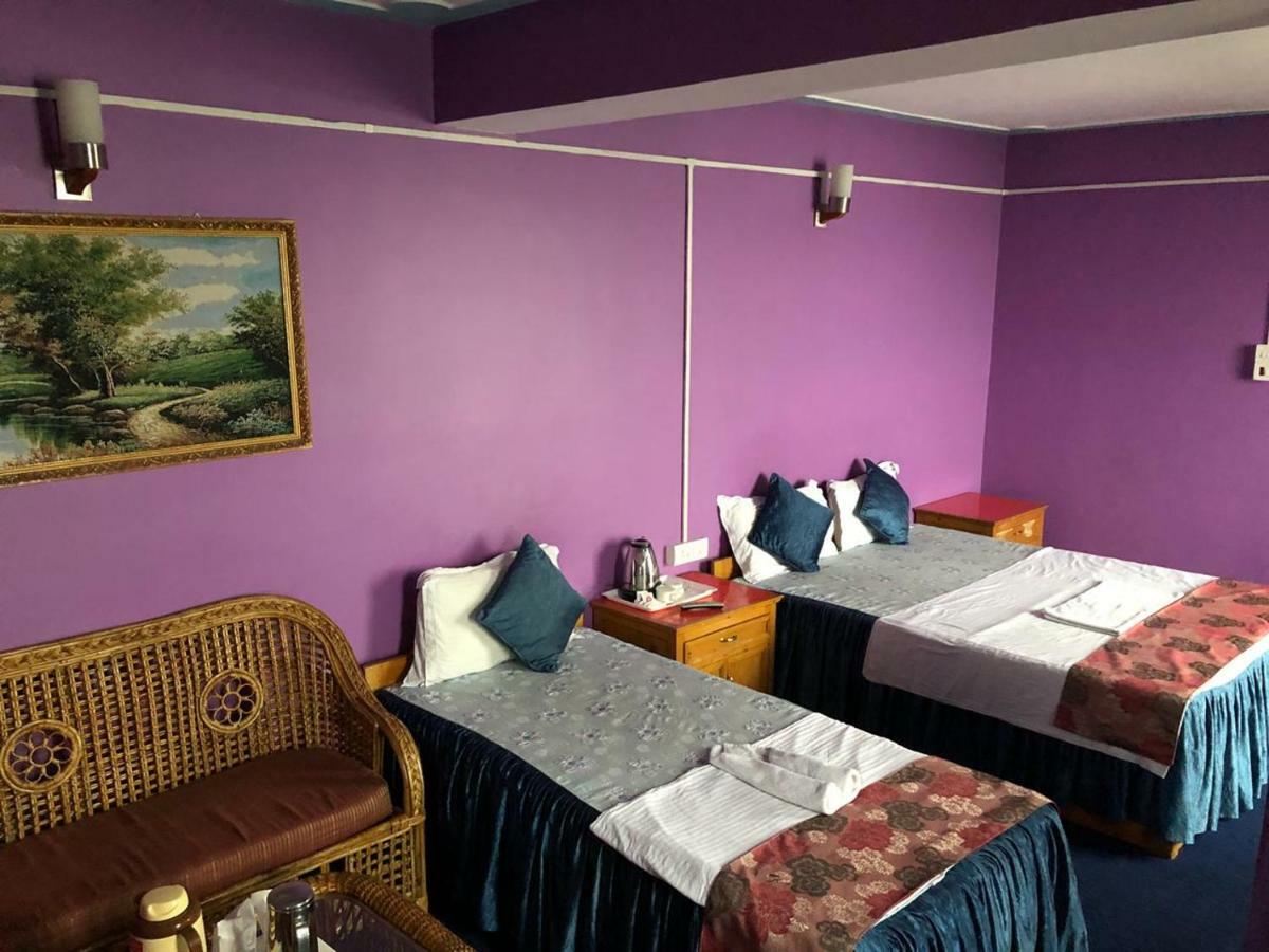 Golden Fish Hotel, Lachung Exteriör bild